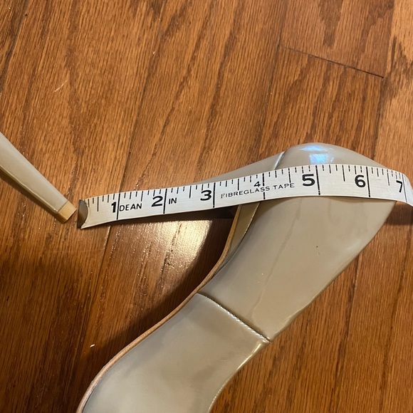 RAMPAGE TAN SHOES/PUMPS - Picture 4 of 6